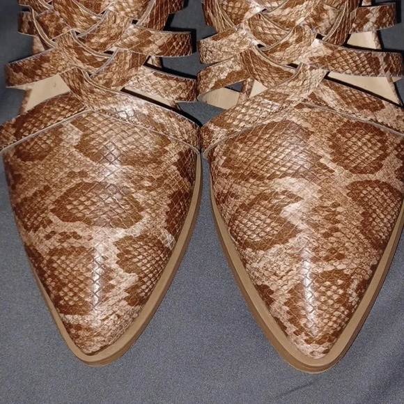 Comfort heel animal print with open Back - Picture 3 of 6